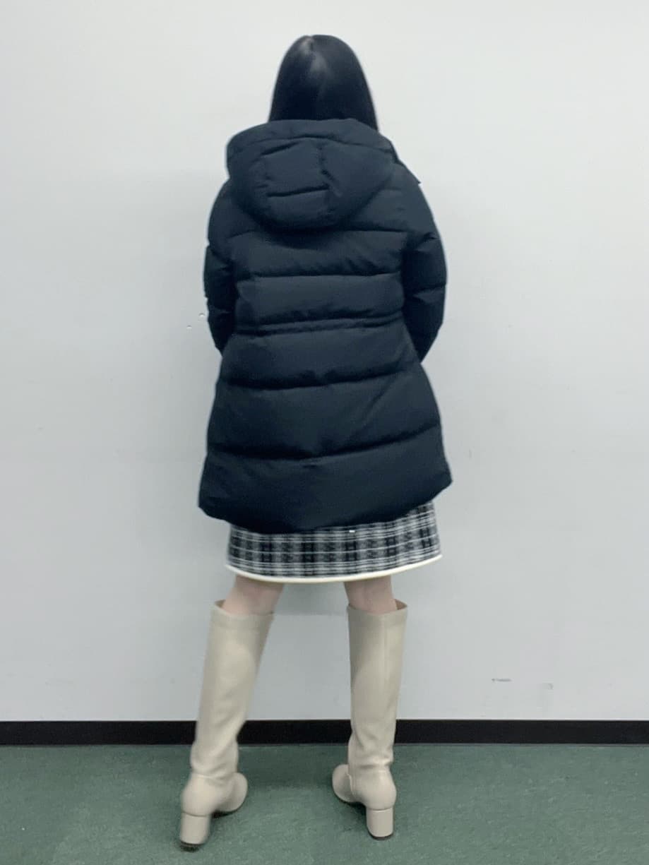Hitomiさんの「index｜KAWADAダウンドロストミドルコート【撥水／洗濯機OK／2WAY／静電気防止裏地】《XS～3L》」を使ったコーディネート