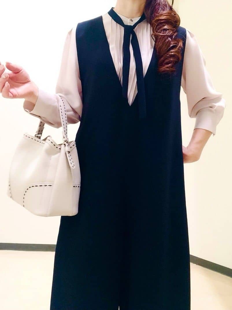 花さんの「Reflect｜【すっきり縦長シルエット】サロペットパンツ」を使ったコーディネート