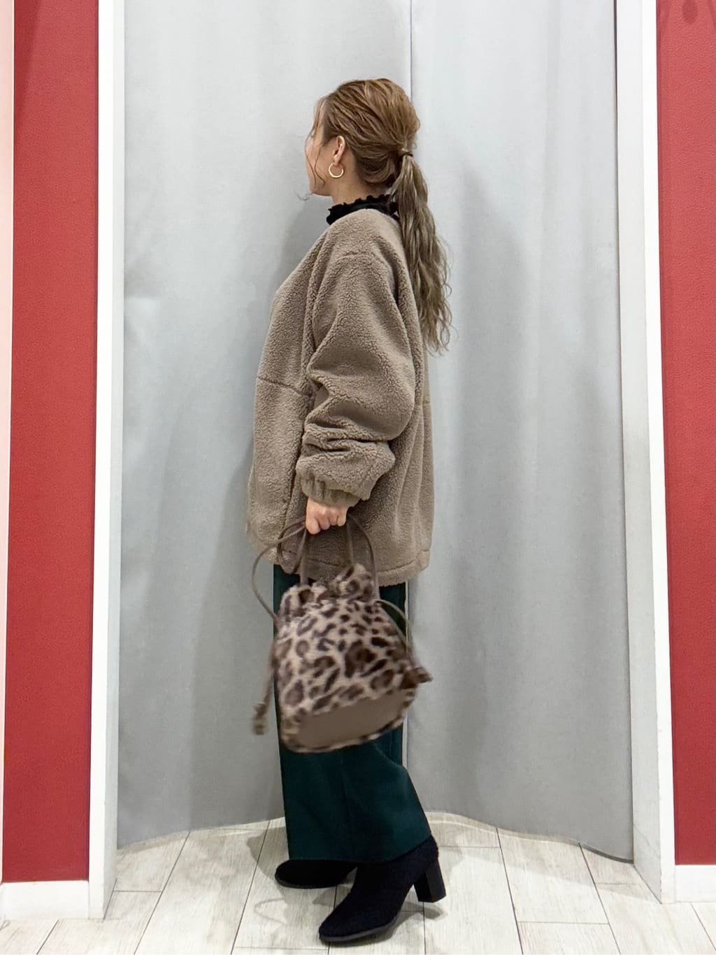 shioさんの「SHOO･LA･RUE｜【洗濯機可/S-LL】きちんと見えする あったか裏起毛ガウチョパンツ」を使ったコーディネート