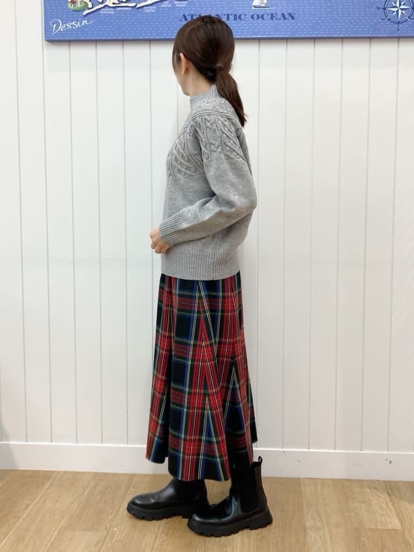 yoshiさんの「Dessin｜【洗える】チェック柄起毛フレアスカート」を使ったコーディネート