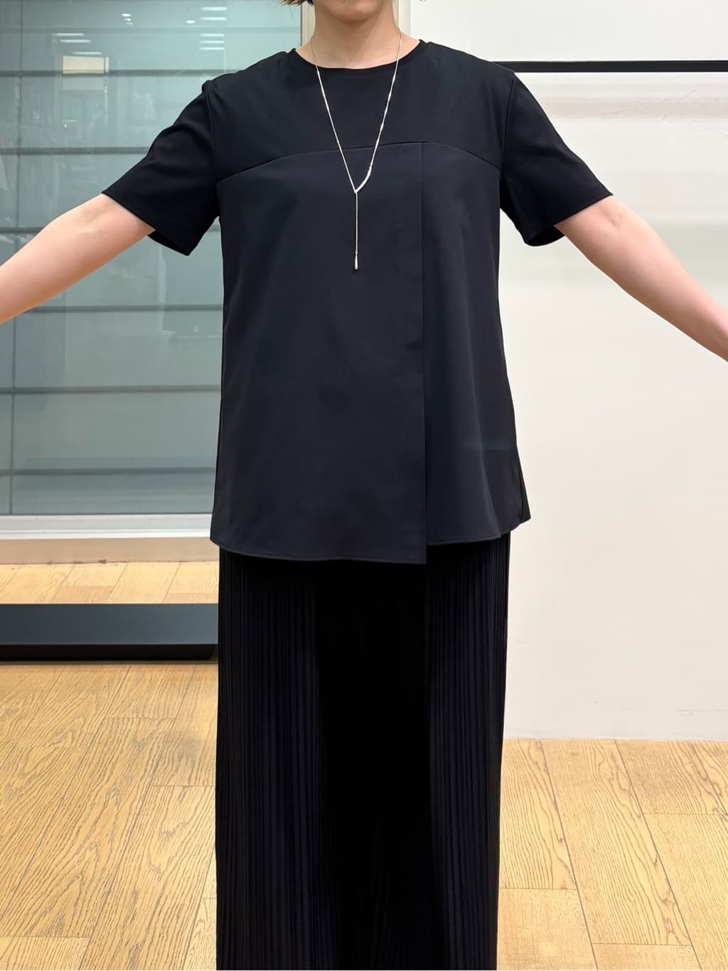 asamiさんの「INDIVI｜【洗える】ビスチェレイヤード風トップス」を使ったコーディネート