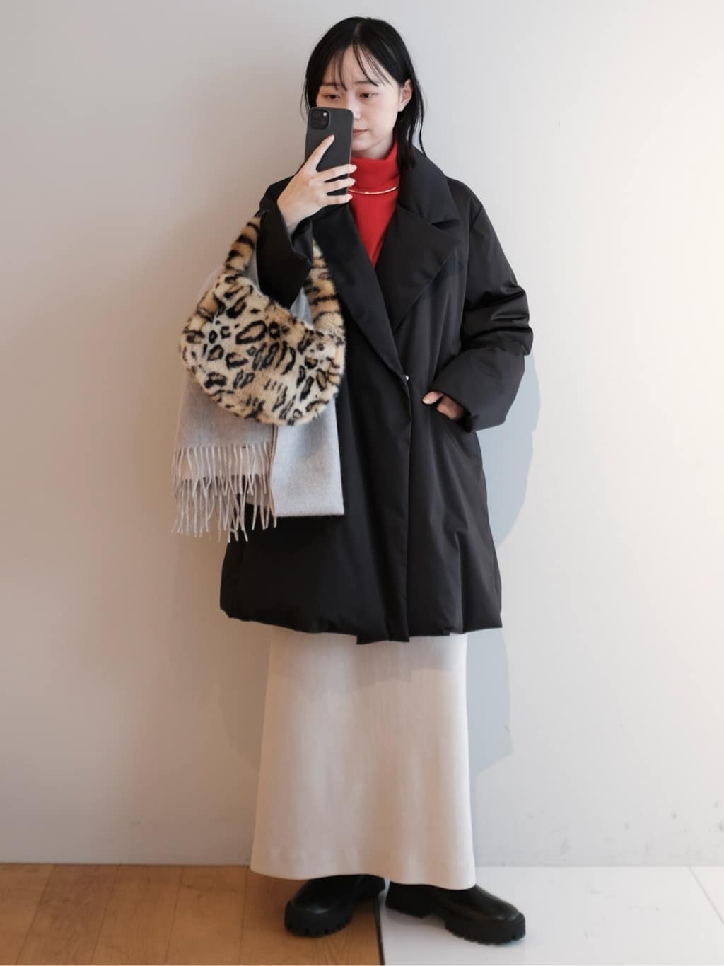 Kishimotoさんの「DRESSTERIOR｜コーデュロイジャージタイトスカート」を使ったコーディネート
