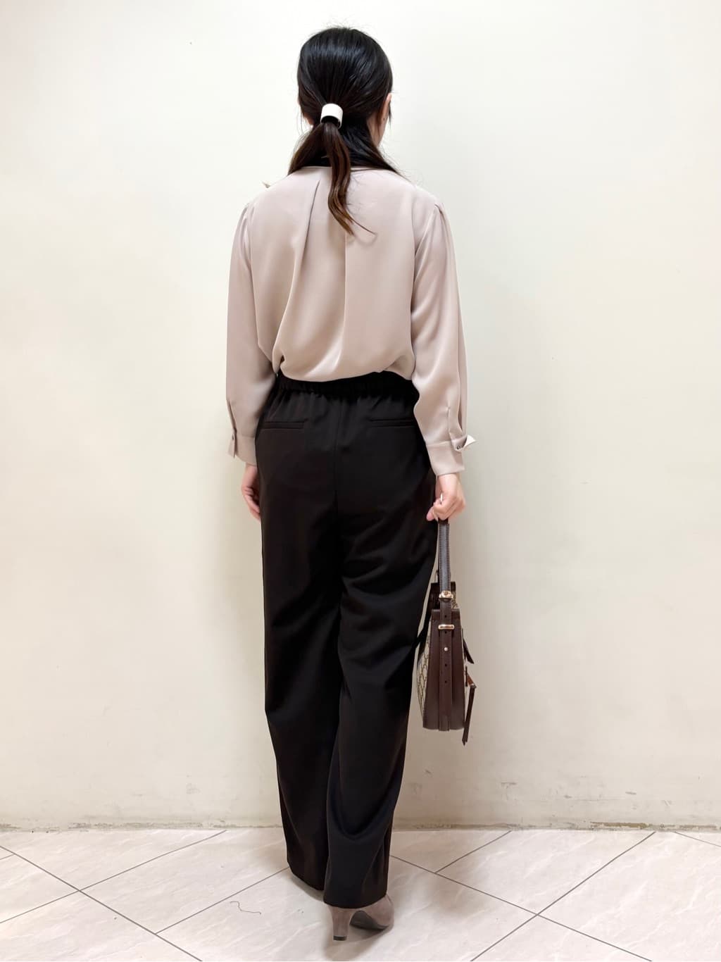 mikiさんの「Reflect｜【配色ボウタイ付き】八分袖ジョーゼットブラウス」を使ったコーディネート