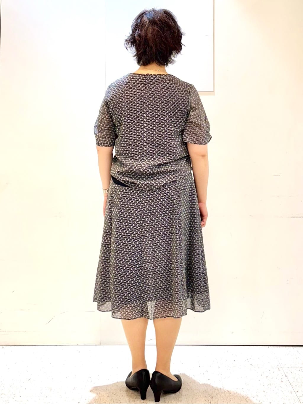 ヤスコさんの「Reflect｜【マシンウォッシュ可／セットアップ可】コツキ柄プリントブラウス」を使ったコーディネート