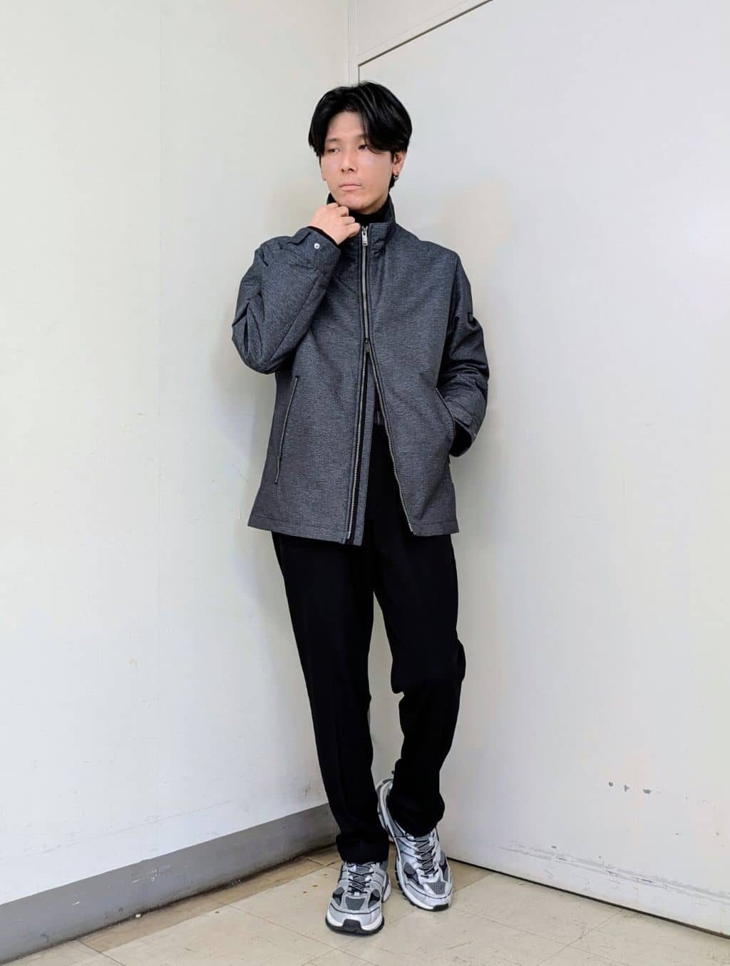 ryoさんの「TAKEO KIKUCHI｜アンチピリング タートルネック ニット」を使ったコーディネート