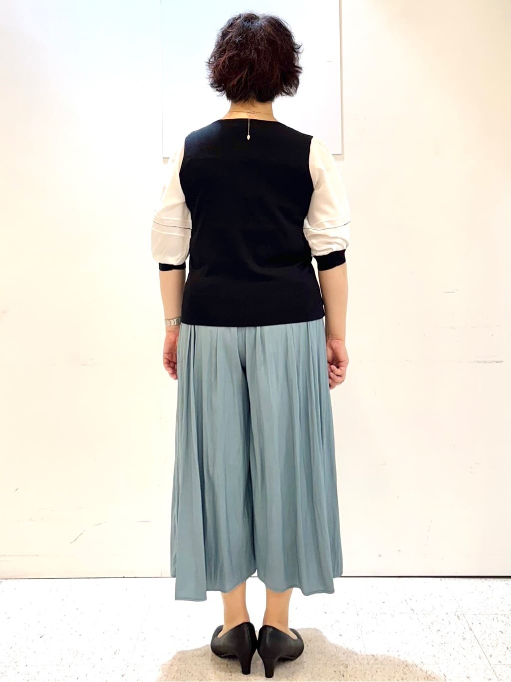 ヤスコさんの「Reflect｜【ウエストゴム仕様／長く着られる◎】スカーチョパンツ」を使ったコーディネート