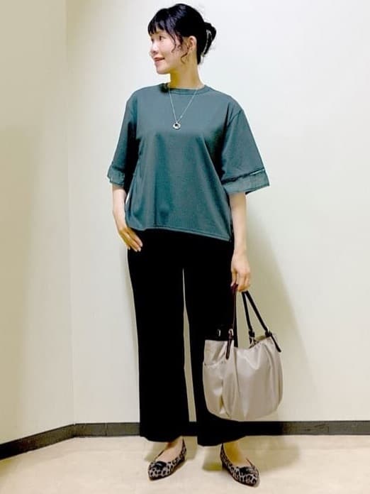  beni_gingerさんの「Reflect｜【E‐QUALITY／体型カバー】シアー&times;レースデザインプルオーバー」を使ったコーディネート