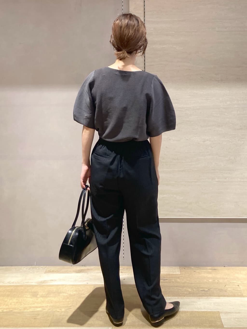たけねぇさんの「OPAQUE.CLIP｜ガーターボリュームスリーブニット【UVケア／洗濯機洗い可】」を使ったコーディネート