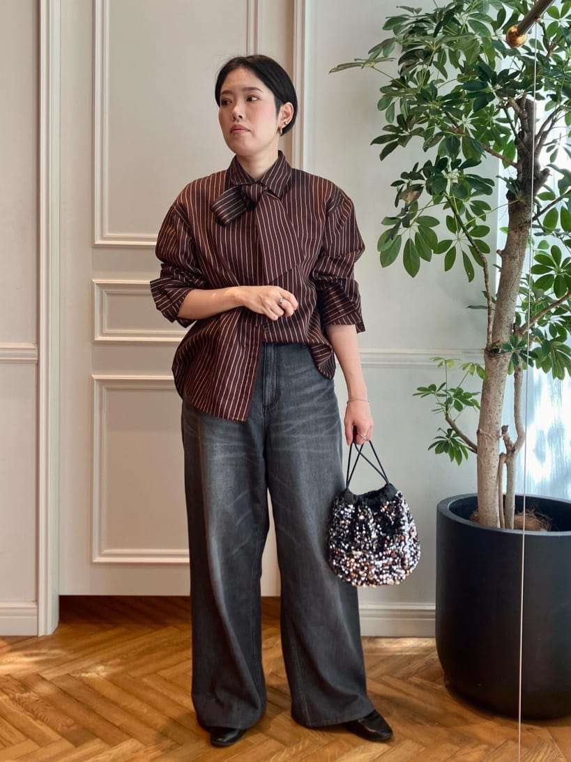konominさんの「DRESSTERIOR｜ヴィンテージ加工ワイドデニムパンツ」を使ったコーディネート
