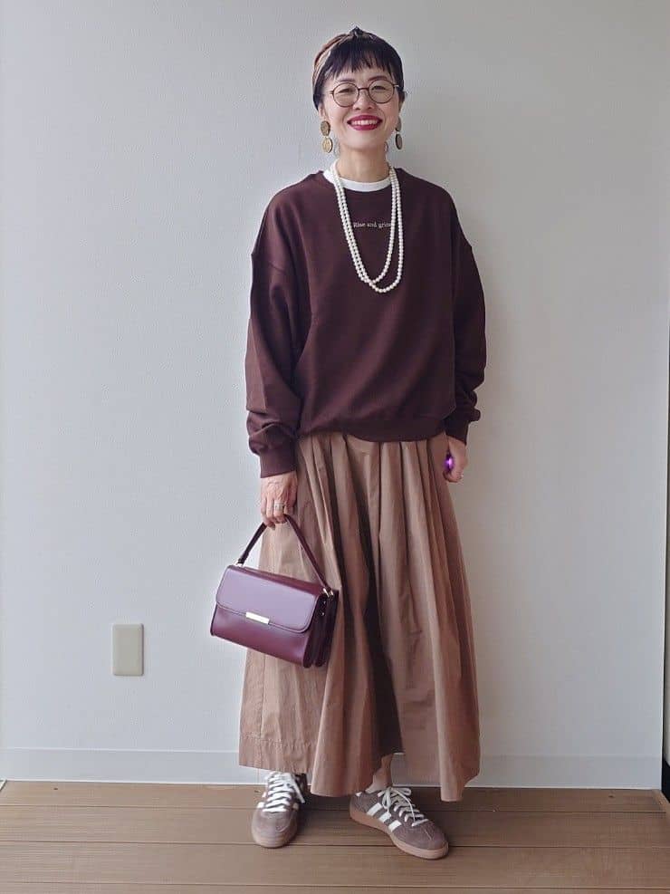 MUTSUKOさんの「UNTITLED｜【CHIGNON】別注ロゴスウェット」を使ったコーディネート