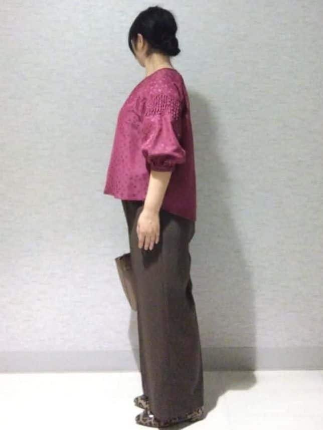 sakoさんの「Reflect｜【一枚で着映える◎】レオパード風ジャカードブラウス」を使ったコーディネート
