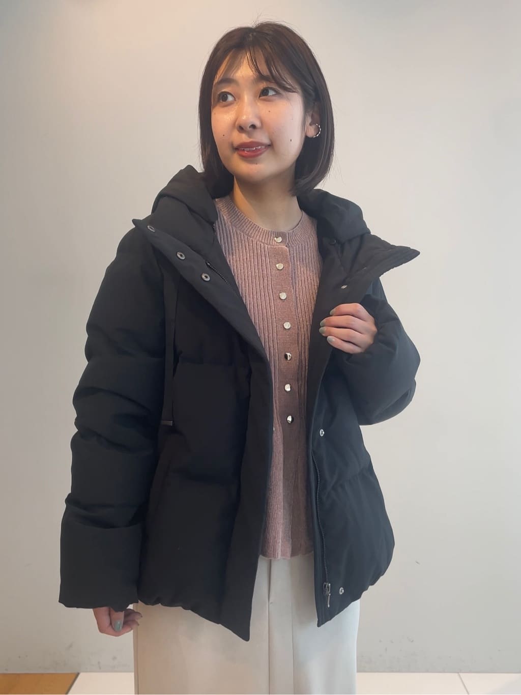 abeさんの「Couture brooch｜【冬の名品・撥水】愛されダウン」を使ったコーディネート