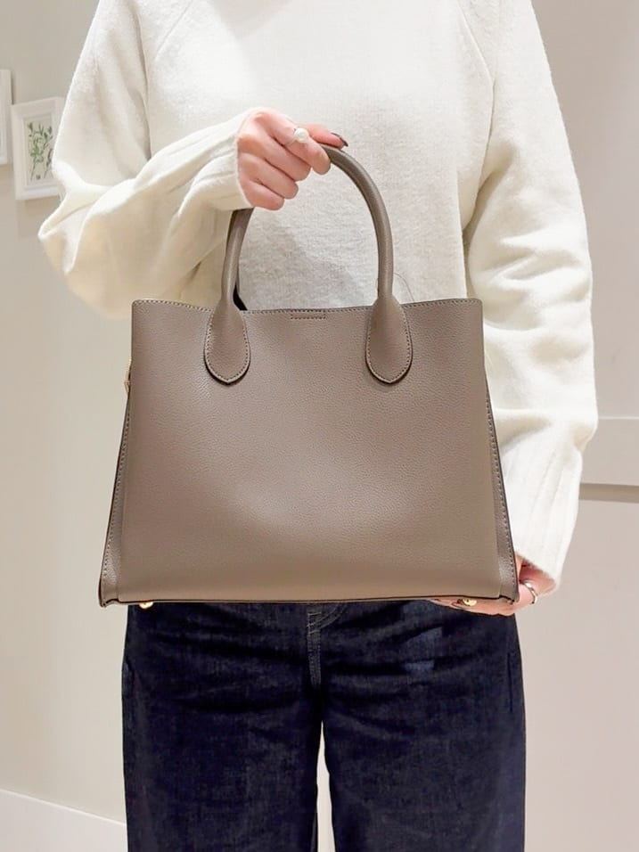 Mayuさんの「grove｜【洗える】バックリブ切替ニット」を使ったコーディネート
