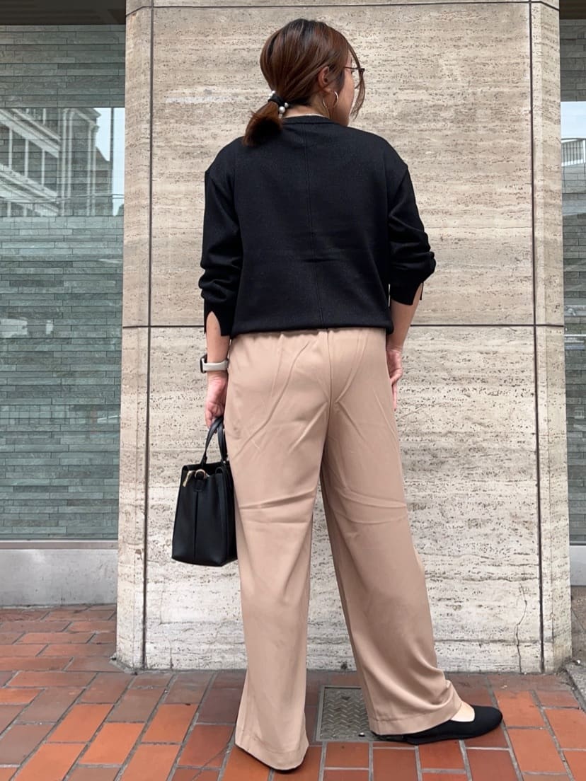harusakuさんの「SHOO･LA･RUE｜【S-LL】腰まわりや太ももを自然にカバー タックワイドパンツ」を使ったコーディネート