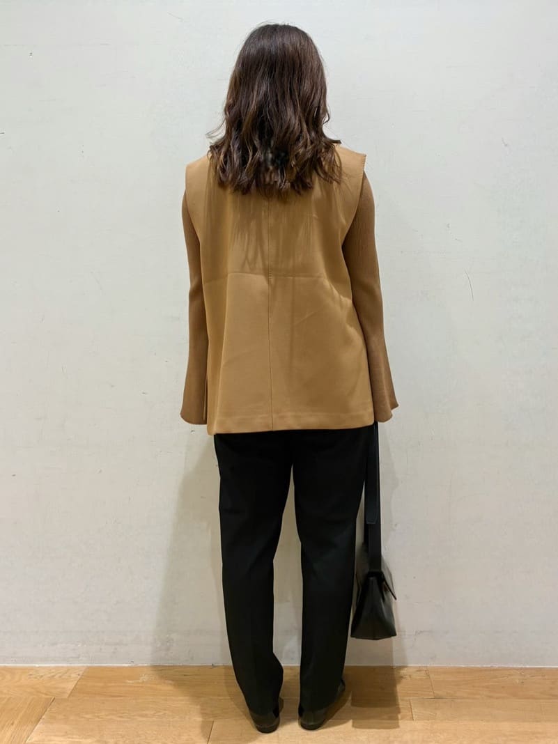 kurumiさんの「OPAQUE.CLIP｜ウォームタッチ イージーテーパードパンツ【洗濯機洗OK／ストレッチ】」を使ったコーディネート