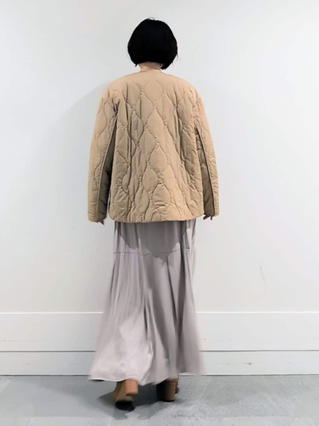 ミズタさんの「UNTITLED｜【きれいめ／体型カバー】ツイードドルマントップス」を使ったコーディネート