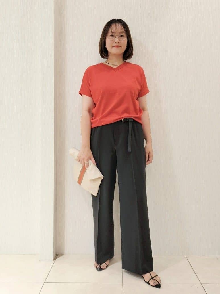naokoさんの「UNTITLED｜【洗える/前後2WAY】ネックプルオーバーニット」を使ったコーディネート