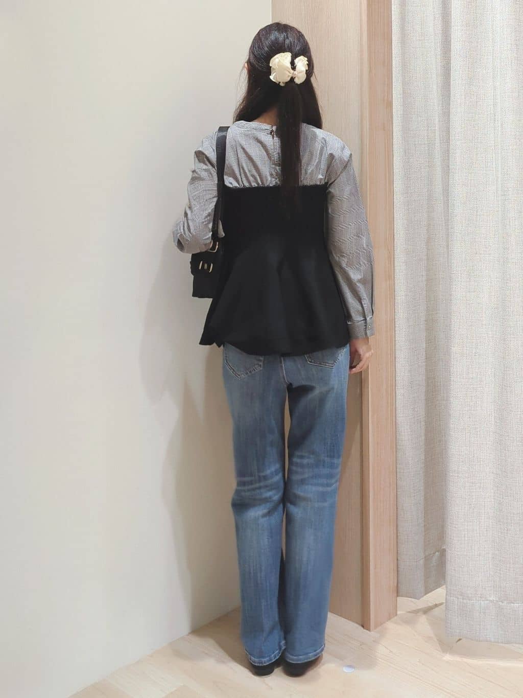 Yuiさんの「grove｜一枚でトレンド完成！体型カバーも叶うニットビスチェドッキングブラウス」を使ったコーディネート