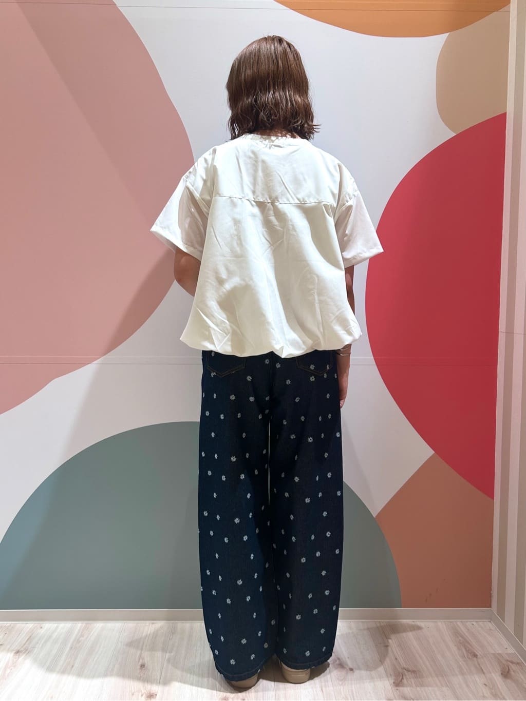 末っ子さんの「SHOO･LA･RUE｜【S-LL】インせず着られる 裾バルーンシャツ」を使ったコーディネート