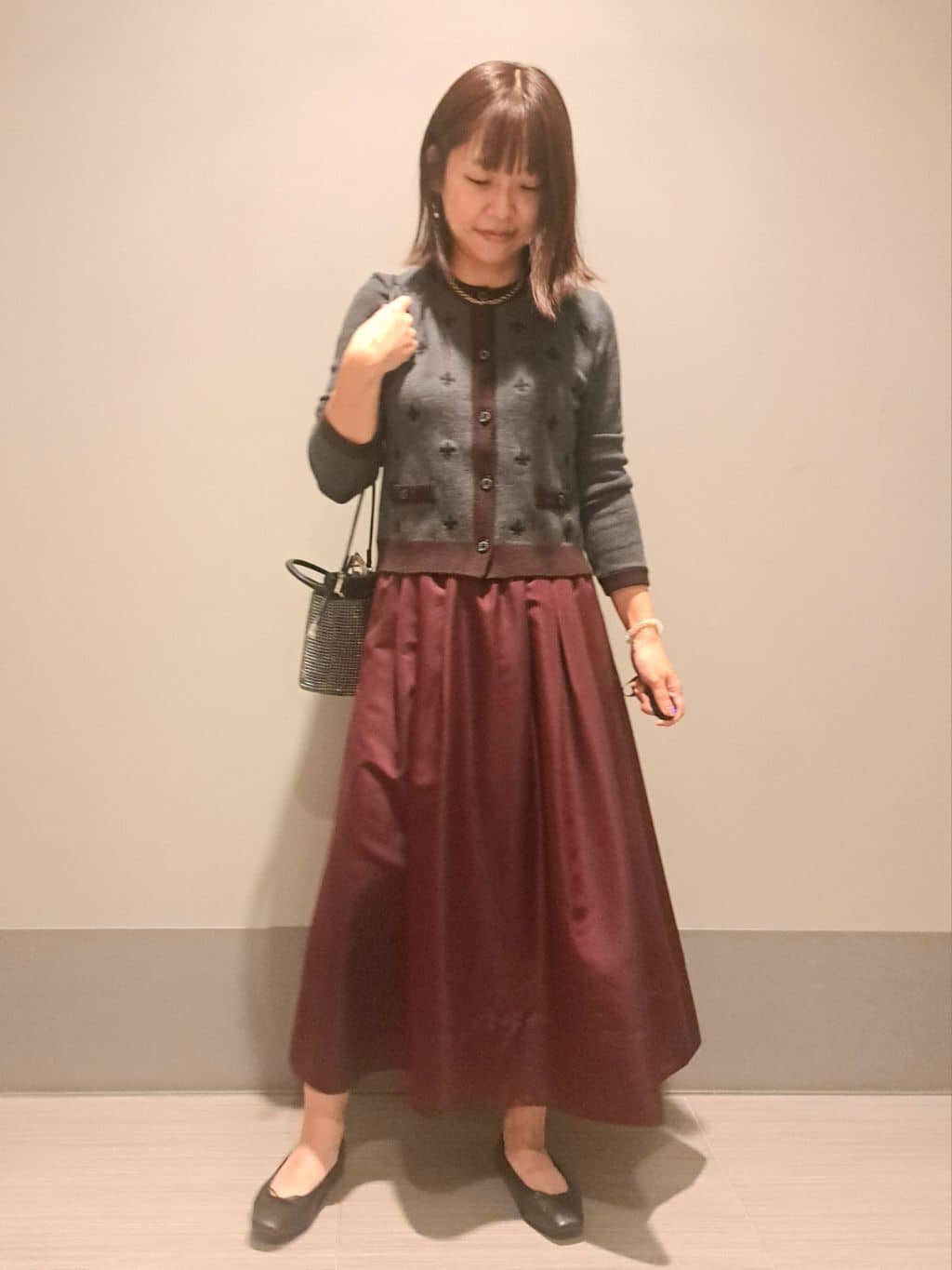 Takahashiさんの「DRESSTERIOR｜◆リリィクレストカーディガン」を使ったコーディネート