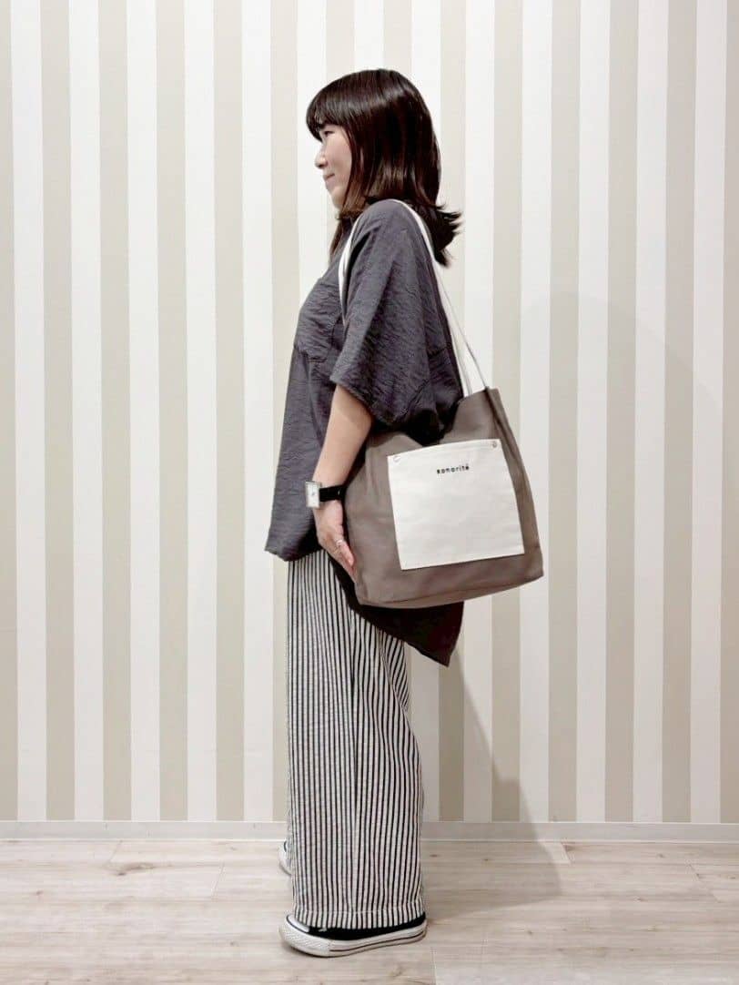 ゆーんさんの「SHOO･LA･RUE｜【洗える/S-LL/5分袖】1枚でも羽織としても。さらさらドレープシャツ」を使ったコーディネート