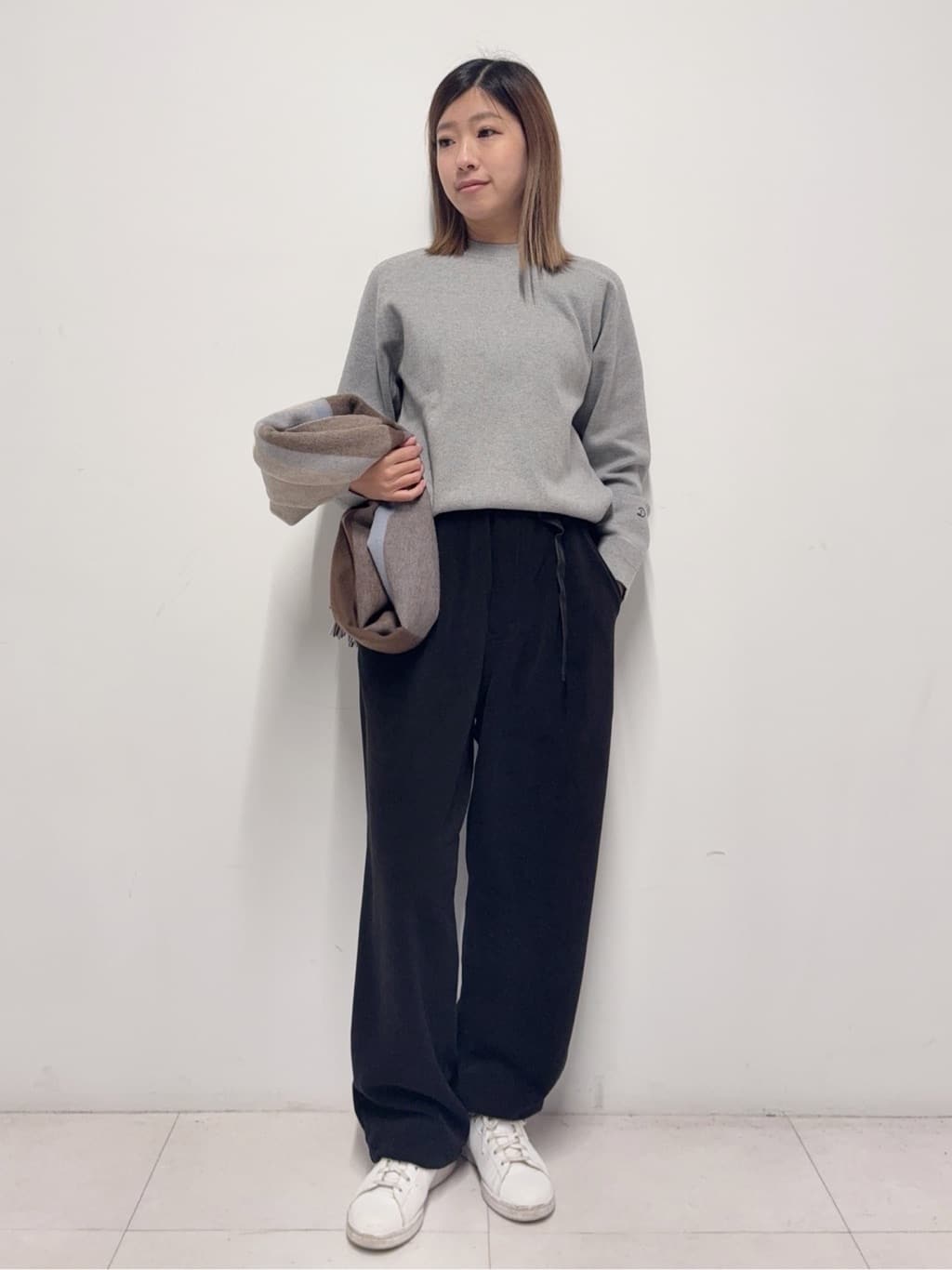 Nishijimaさんの「DRESSTERIOR｜◆THOUSAND MILE（サウザンドマイル）KNIT FLEECE BELT PANTS｜パンツ」を使ったコーディネート