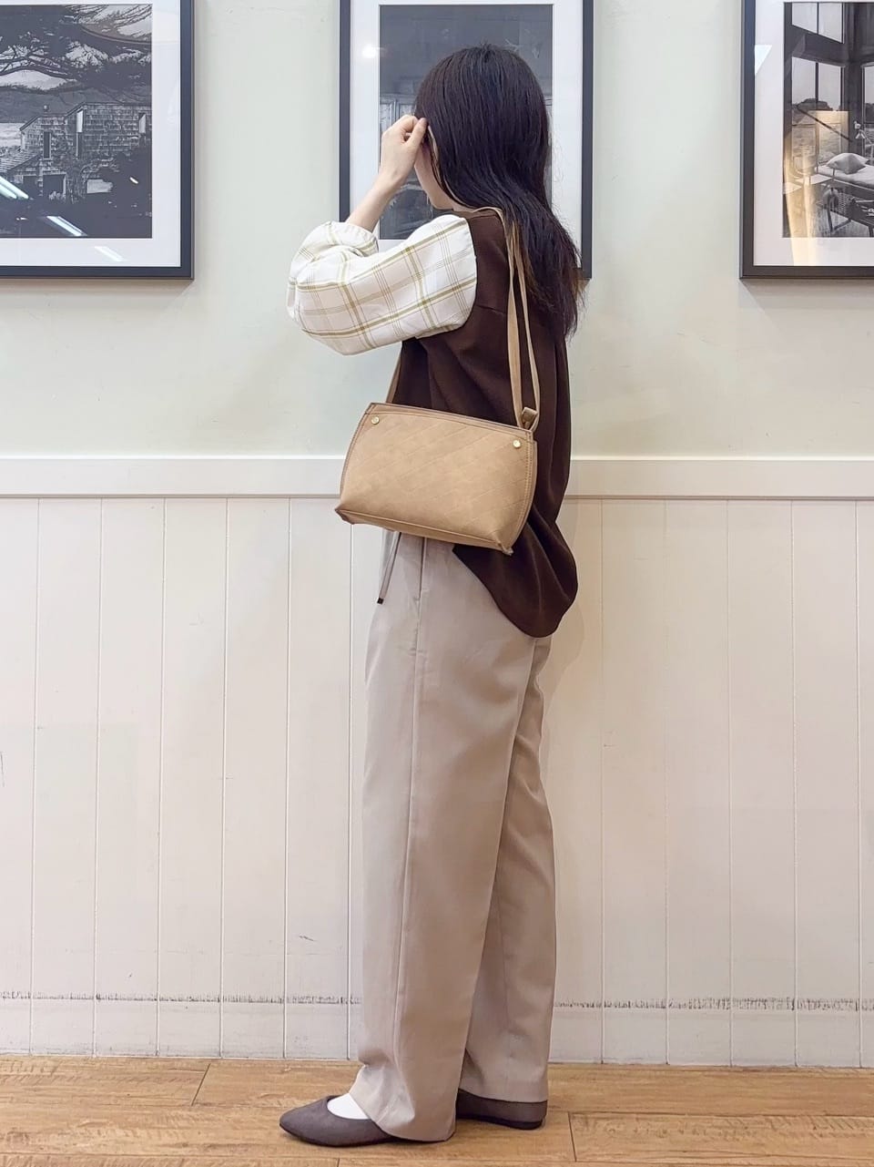 えぬさんの「SHOO･LA･RUE｜【高レビュー/S-LL】1枚で決まる お袖チェック 異素材使いトップス」を使ったコーディネート