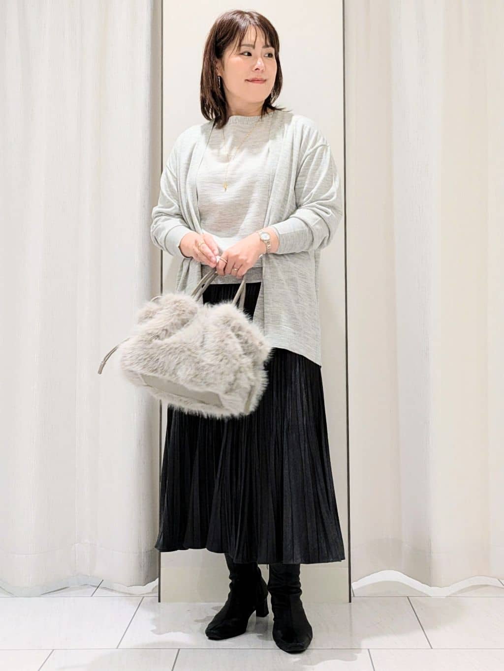 Onumaさんの「UNTITLED｜【アンサンブル可/洗える/ボタンなし】シルクウールカシミヤ 着流しカーディガン」を使ったコーディネート