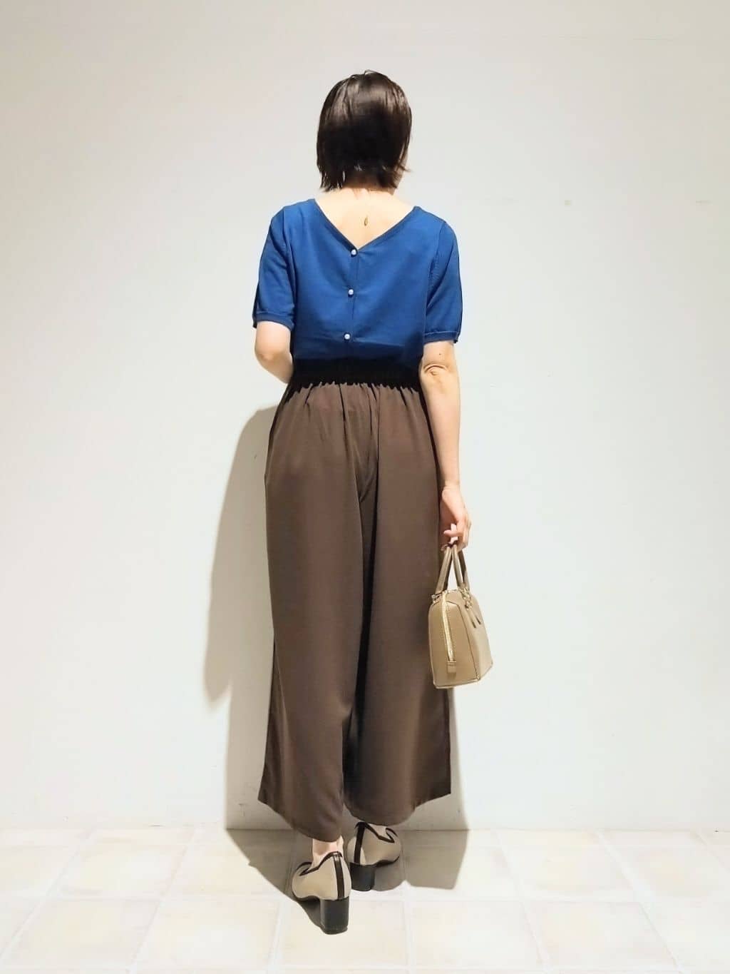 miomioさんの「SHOO･LA･RUE｜【洗える/S-LL/前後2WAY】きれい見え 刺繍ニットカーディガン」を使ったコーディネート