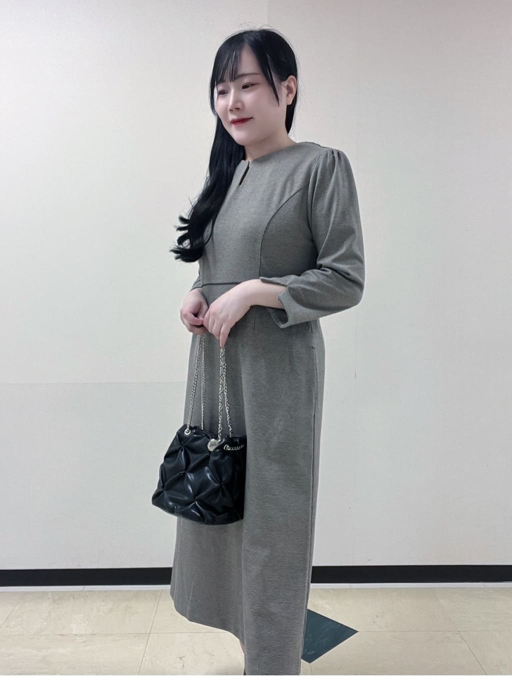 Hitomiさんの「index｜ストレッチキーネックワンピース【洗濯機OK／イージーアイロン】」を使ったコーディネート