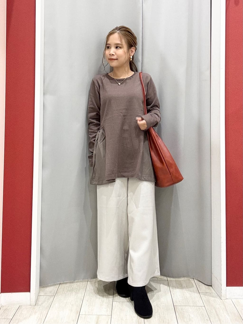 shioさんの「SHOO･LA･RUE｜【洗濯機可/S-LL/体型カバー】異素材きりかえ Aラインニット」を使ったコーディネート