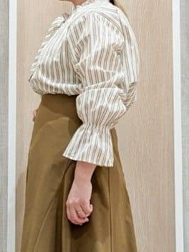 minさんの「grove｜フリルカラーリボンブラウス」を使ったコーディネート