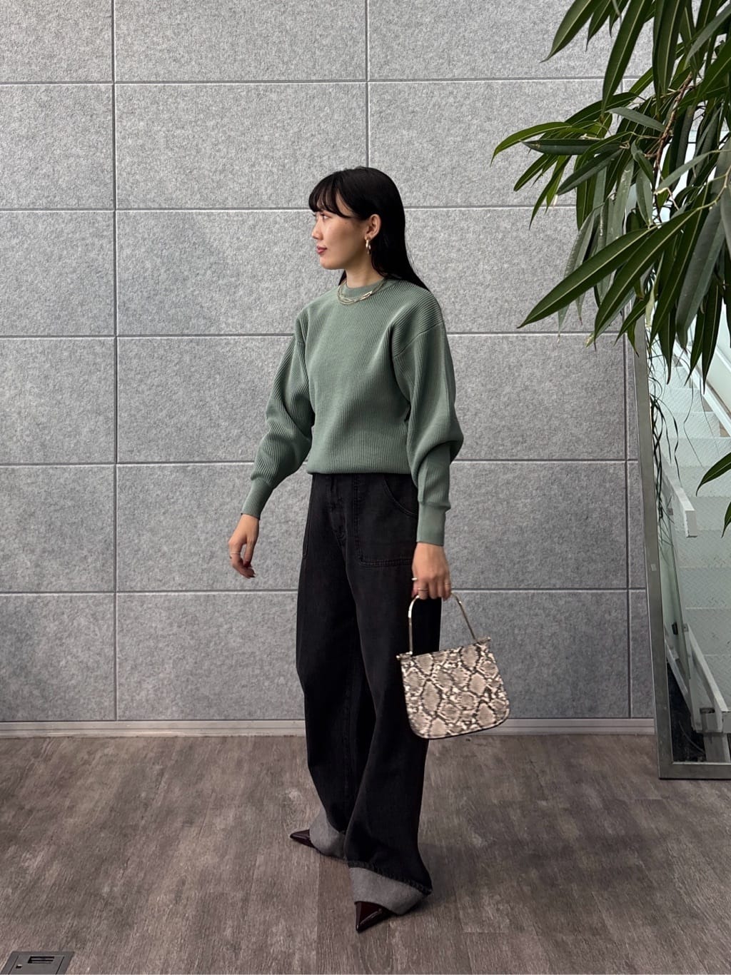 rinaさんの「INDIVI｜ロールアップデニム」を使ったコーディネート