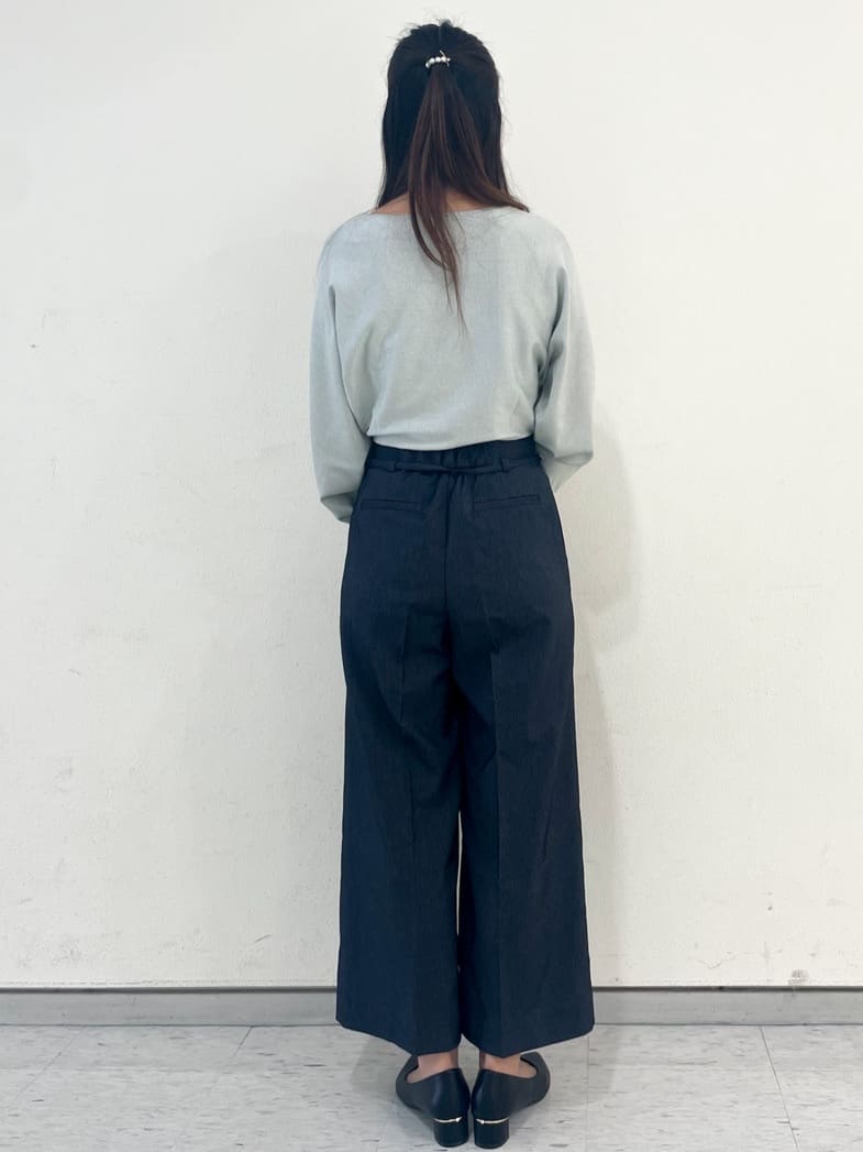 なおさんの「index｜ビジューキーネックドルマンニット【洗濯機OK】」を使ったコーディネート