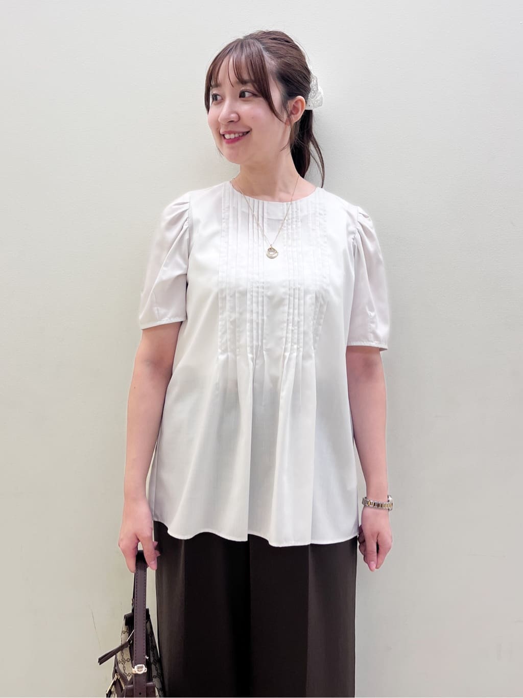 mikikoさんの「Reflect｜【すっきり見え！長め丈】ピンタックデザインチュニックブラウス」を使ったコーディネート