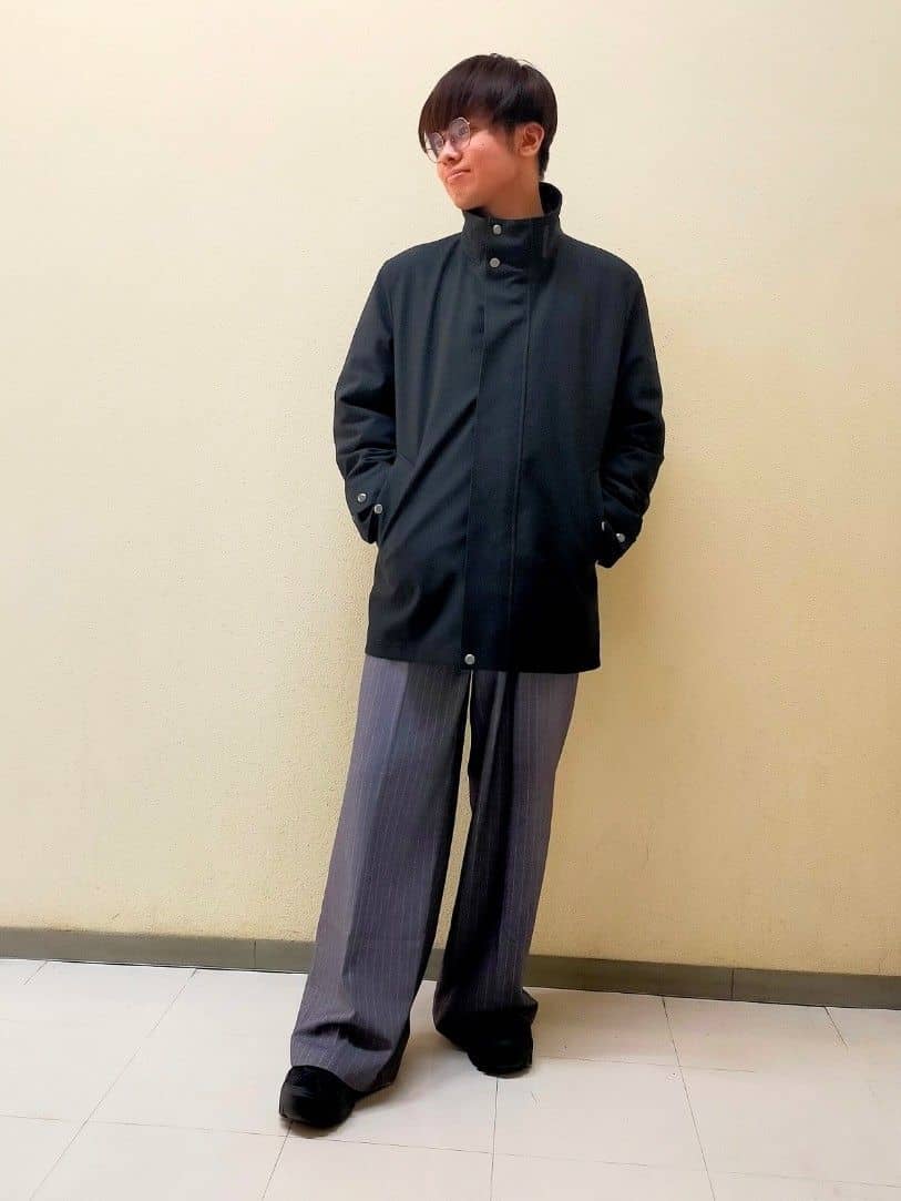 nerさんの「TAKEO KIKUCHI｜【Air Palette Knit】ワンポイント カラーニット プルオーバー」を使ったコーディネート