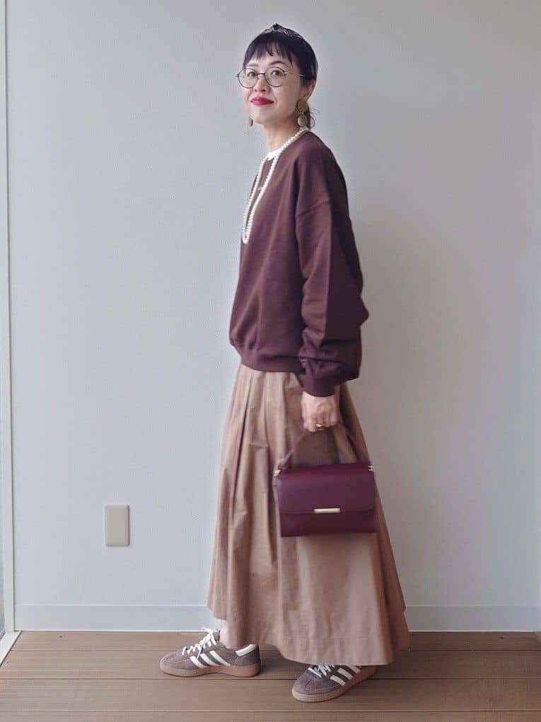 MUTSUKOさんの「UNTITLED｜【CHIGNON】別注ロゴスウェット」を使ったコーディネート