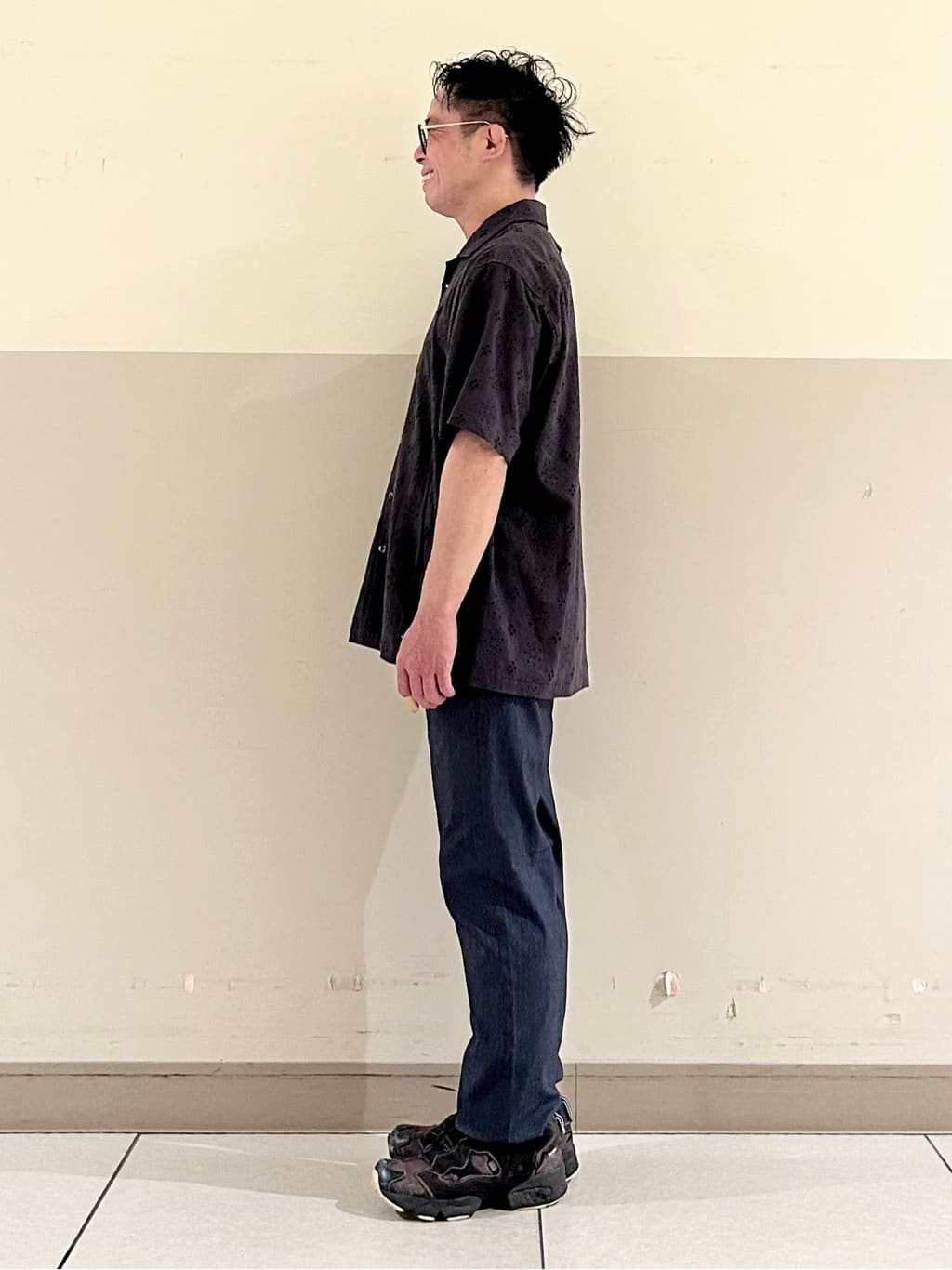 KENJI Iさんの「THE SHOP TK｜【ひんやり快適ビジネス兼用パンツ】7DAYSパンツ ストレッチ+ 接触冷感/洗濯機OK」を使ったコーディネート