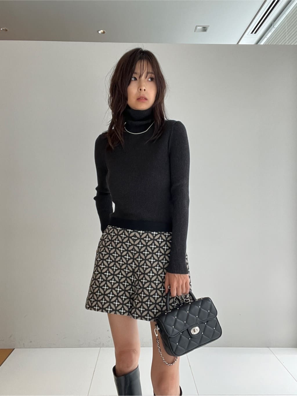 misaさんの「DRESSTERIOR｜オーバーラップサークルショートパンツ」を使ったコーディネート