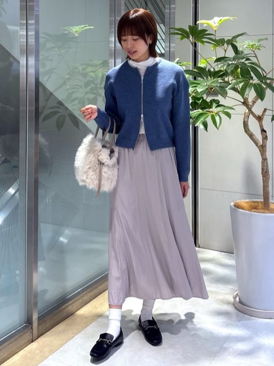 yukaさんの「UNTITLED｜【ゆったりサイズ／着丈短め】ジップニットカーディガン」を使ったコーディネート
