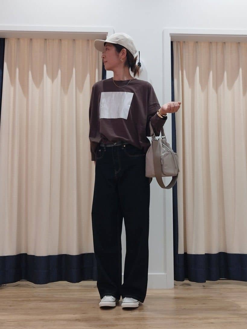 HIROさんの「Dessin｜【洗える】箔プリントロングTシャツ」を使ったコーディネート