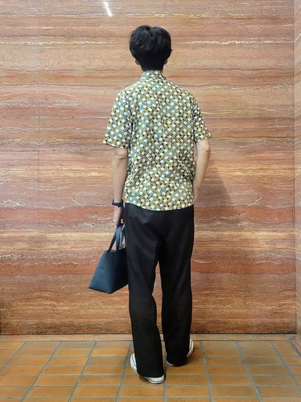piroyaさんの「TAKEO KIKUCHI｜【COOL CITY WEAR】籠目アート柄 サッカーシャツ /通気性」を使ったコーディネート