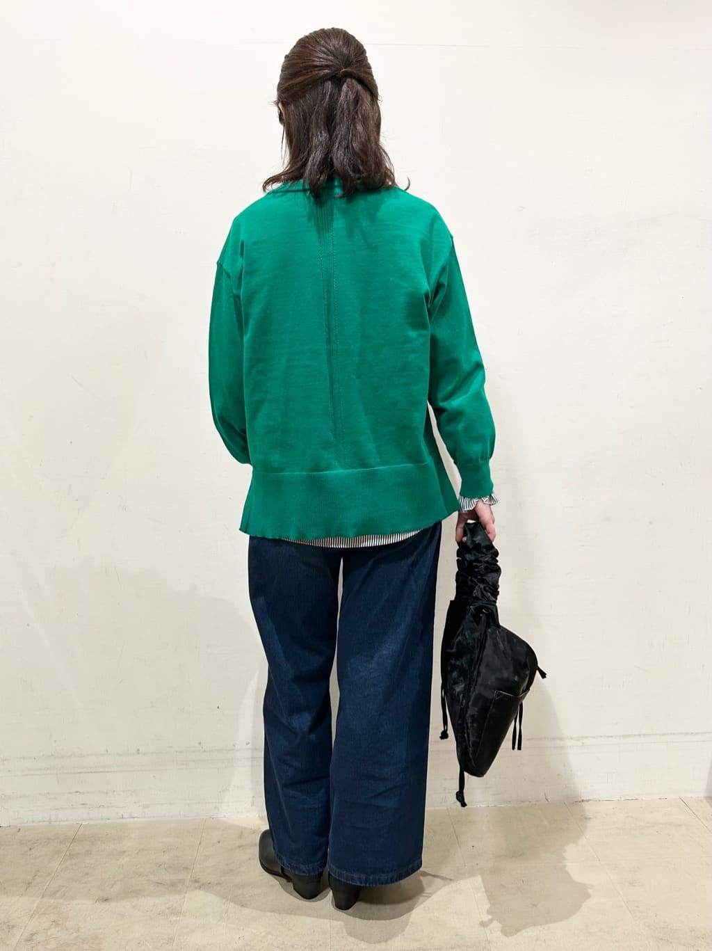 Mさんの「SHOO･LA･RUE｜【洗濯機可/S-LL】キーネックですっきり見え サイドスリット入りカーディガン【CIRCRIC】」を使ったコーディネート