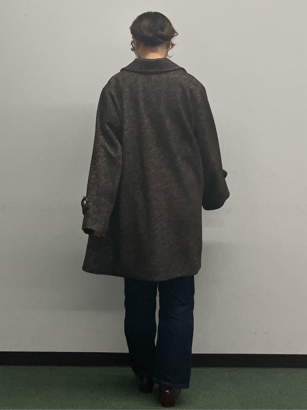 MAYUKIさんの「index｜ヘリンボーンステンカラーコート」を使ったコーディネート