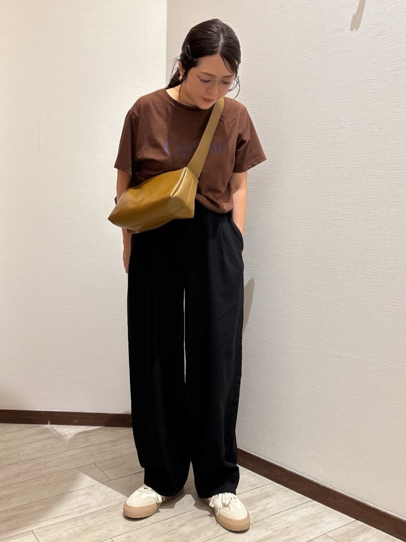 Chinaさんの「SHOO･LA･RUE｜【S-LL/ひんやり/UV】選べる6柄でそれぞれ欲しくなる プリントTシャツ」を使ったコーディネート