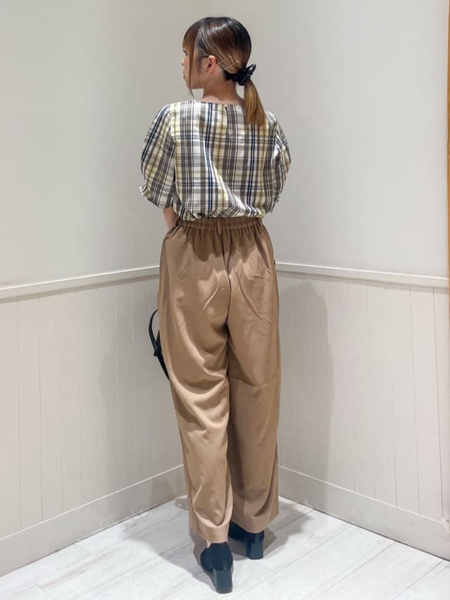 reina.tさんの「SHOO･LA･RUE｜【S-LL/5分袖】お袖タックできれいに魅せる 大人のチェックブラウス」を使ったコーディネート