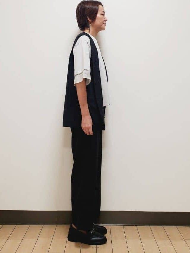 yuuさんの「Reflect｜【ウエスト総ゴム／セットアップ／単品使いOK◎】ベスト＋ストレートパンツセット」を使ったコーディネート