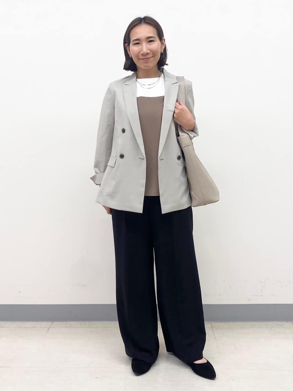 YUKARIさんの「INDIVI｜【セットアップ可能】ビスチェレイヤード風トップス」を使ったコーディネート