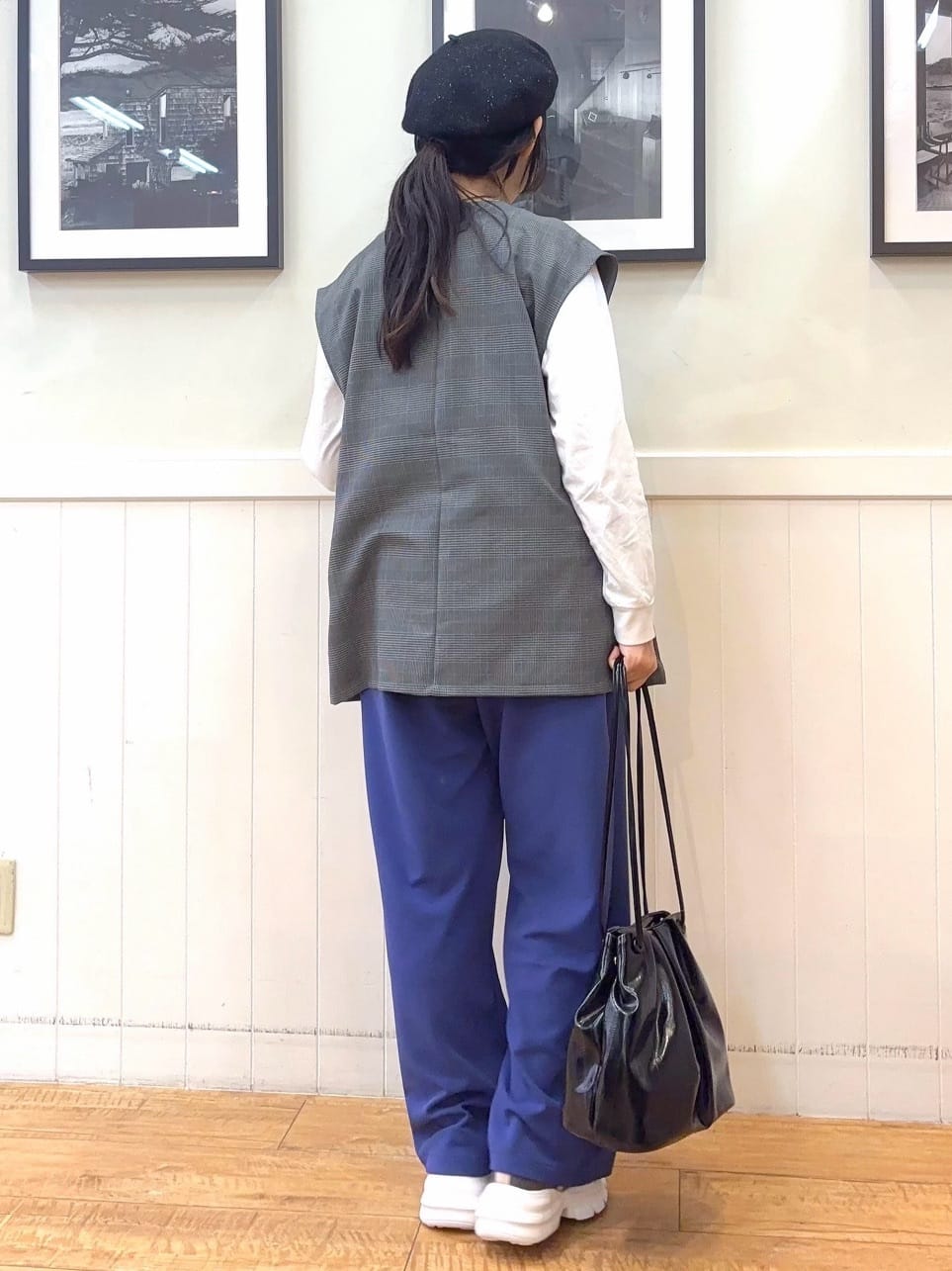 ゆうさんの「SHOO･LA･RUE｜【S-LL/セットアップ可/洗濯後しわになりにくい】ダブルベスト」を使ったコーディネート