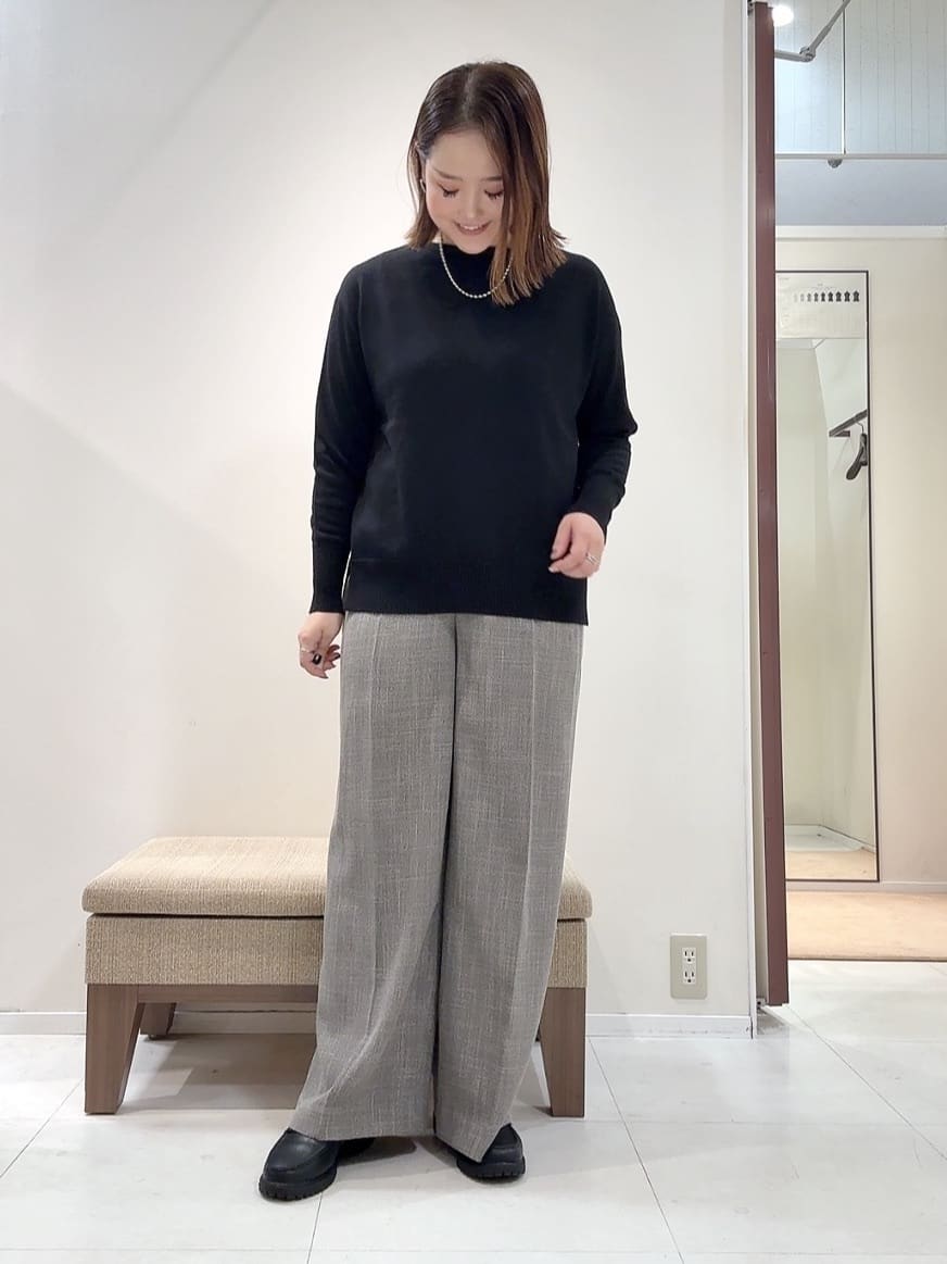 YUIさんの「UNTITLED｜【8色展開/体型カバー】魅せるタイムレスニット」を使ったコーディネート